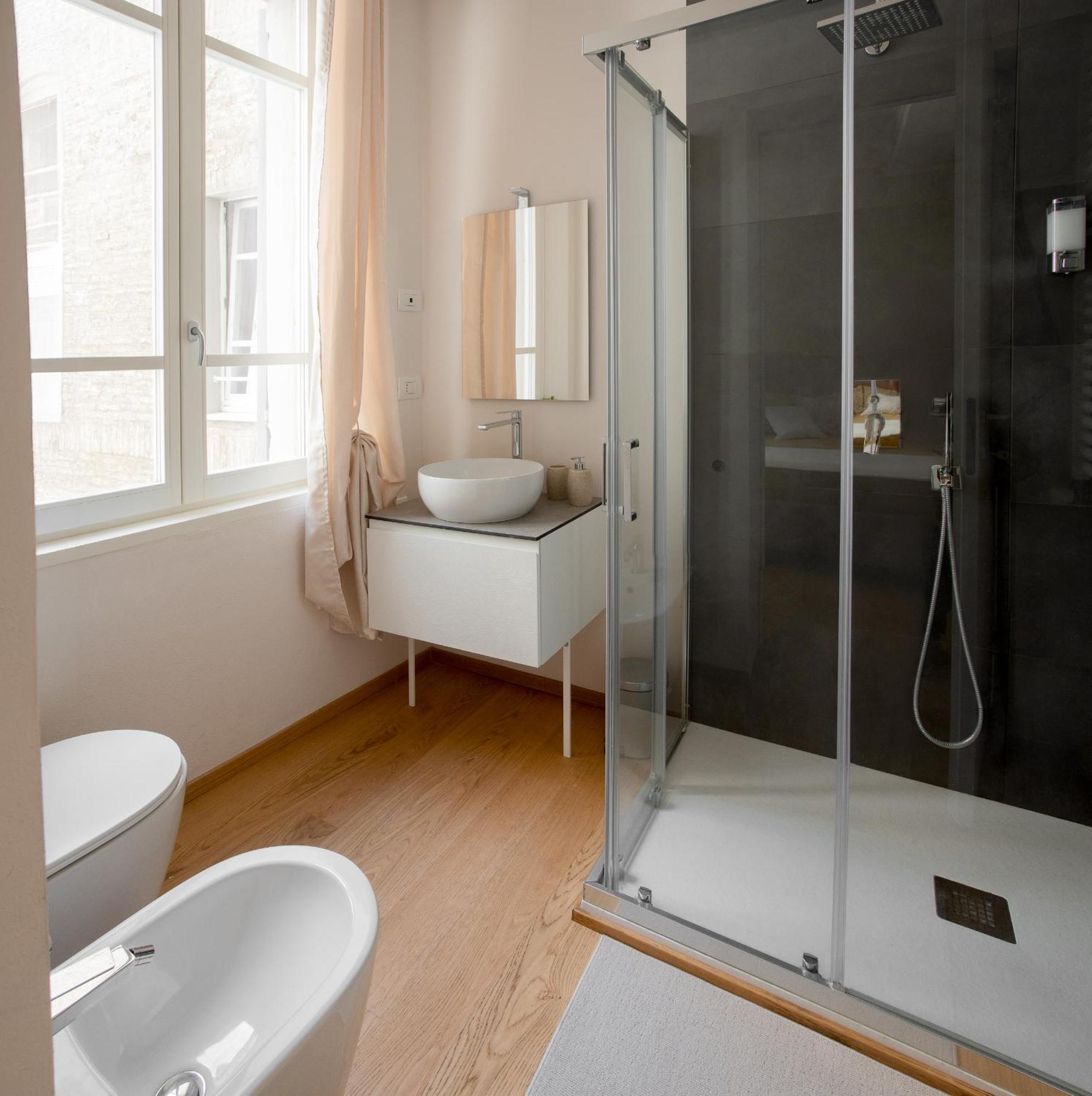 Freedom Suites Парма Экстерьер фото
